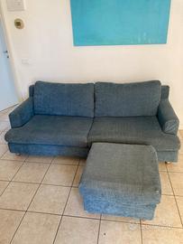 Divano due posti con pouf
