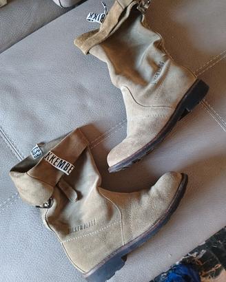 Stivali da donna in camoscio BIKKEMBERGS 