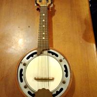 Antico Banjo-Mandolino a 6 corde 