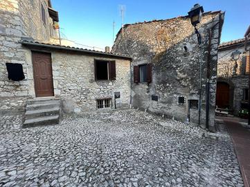 3 LOCALI A VEROLI
