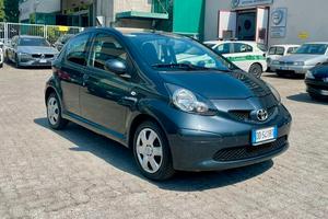 Toyota Aygo 1.0 12V VVT-i 5 porte Sol Tagliandatis