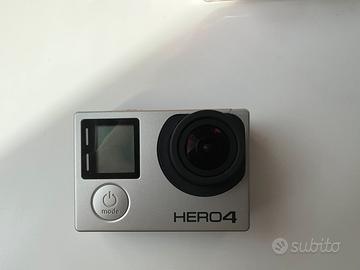 GoPro Hero 4 Black con Accessori