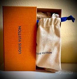 Scatola e sacchetto Louis Vuitton Abbigliamento e Accessori In vendita a Vicenza