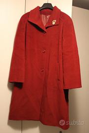 Cappotto rosso mattone