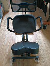 sedia  ergonomica posturale con schienale 