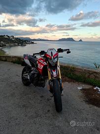 Aprilia dorsoduro 750 factory A2 
