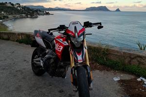Aprilia dorsoduro 750 factory A2 