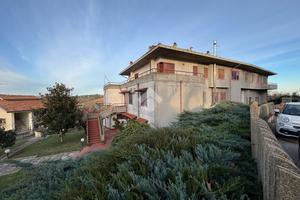 4 LOCALI A NOTARESCO