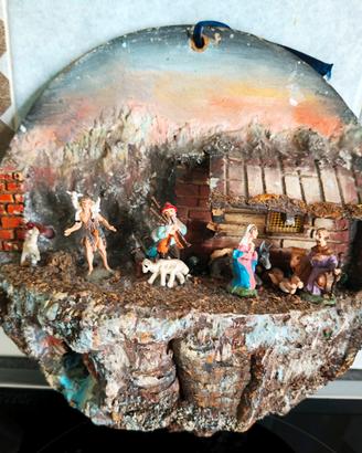 Presepe artigianale che si illumina
