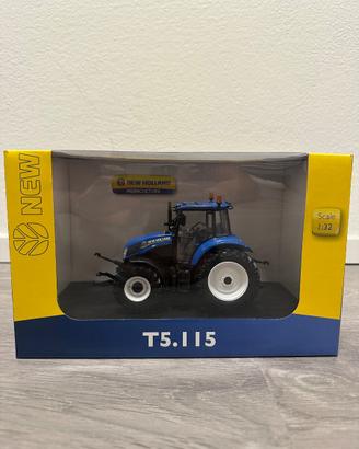 New Holland T5.115 scala 1:32 Universal Hobbies