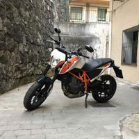 KTM 690 Duke
