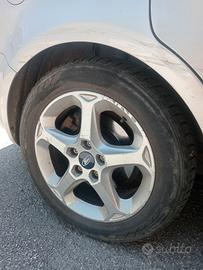 cerchi e gomme Ford 205 55 16