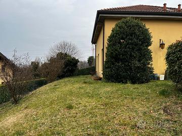 Albavilla Como Villa singola con ampio giardino