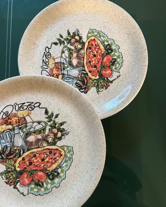 Set completo di sei piatti da pizza decorati