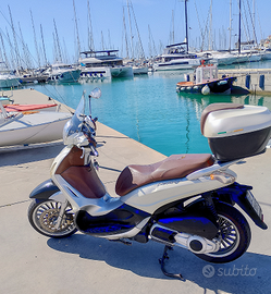 Piaggio Beverly 300
