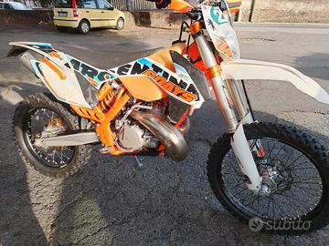 ktm exc 300 six days 