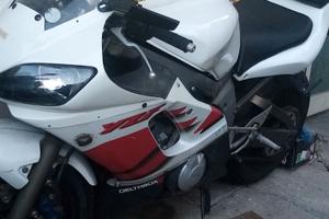 Yamaha FZR 600 - 2000