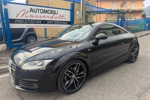AUDI TT Coupé 1.8 TFSI Advanced plus