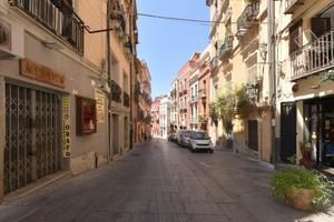 4 LOCALI A CAGLIARI