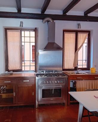 Appartamento a piano terra con corte