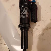 FOX float x 205x65mm trunnion