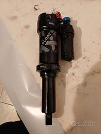 FOX float x 205x65mm trunnion