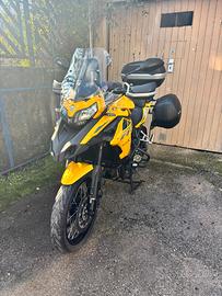 Benelli TRK 502 X con tris valige