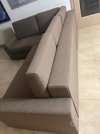 Divano ad angolo nuovo