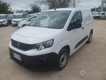 Peugeot Partner furgone 3 posti