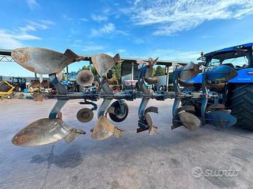 Aratro pentavomere Overum usato