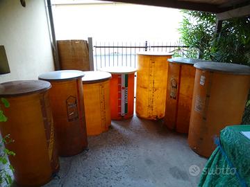 Deraspatrice e contenitori per vino