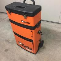 Attrezzature-utensili per autofficine e automotive