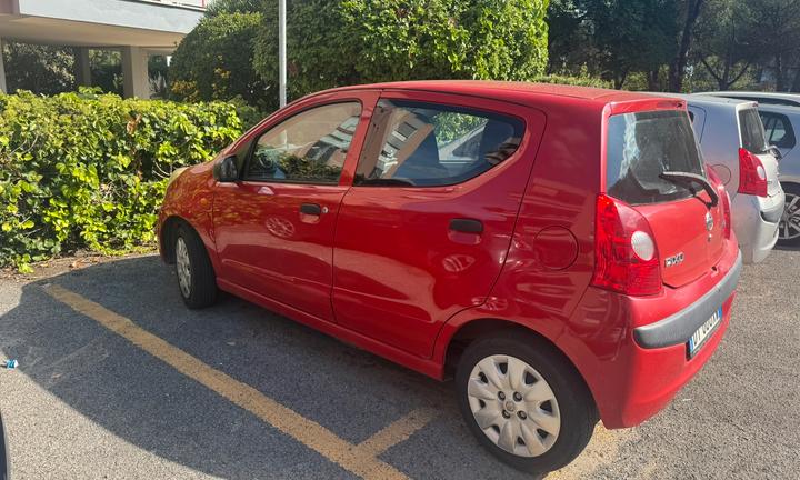 Nissan Pixo  1000