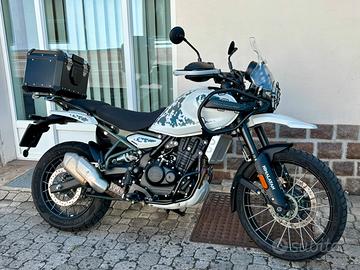 Royal Enfield Himalayan 450 Kamet white tubeless