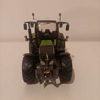 modellino trattore 