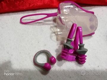 Tappi per naso e orecchie per la piscina