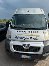 Peugeot Boxer- Furgone spazioso e affidabile