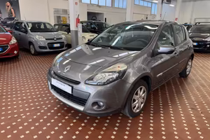 Renault Clio 1.2 16V 5 porte Live! - IDEALE PER NE