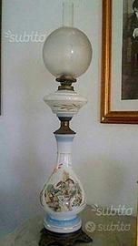 Lume anni 50 a petrolio in stile ottocentesco