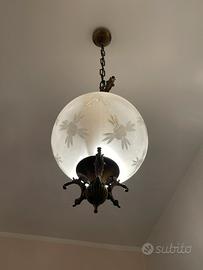 LAMPADARIO SFERA VETRO FIORI INCISO