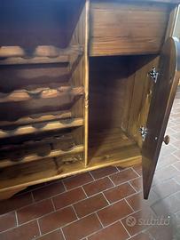 mobile porta bottiglie