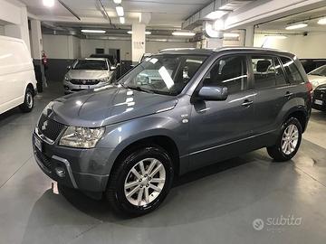 Suzuki Grand Vitara 1.9 DDiS 5 porte / 4X4 /