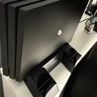PS4 PRO 1 TB 2+ CONTROLLER+ CHASSIS CON VENTOLA