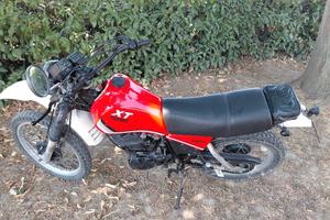 yamaha xt 550