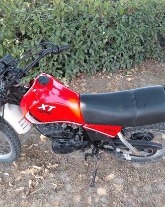 yamaha xt 550