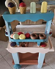 Carretto gelato e pasticcini