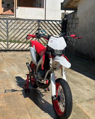 Hm 50