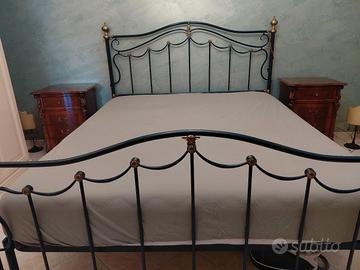 Camera da letto completa per cambio arredamento. 