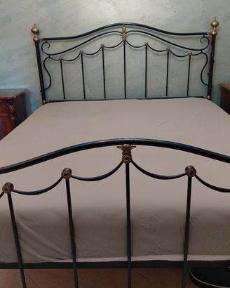 Camera da letto completa per cambio arredamento. 