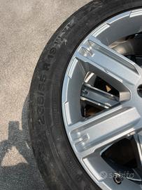 Cerchi con pneumatici